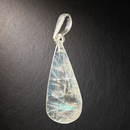 TEARDROP MOONSTONE PENDANT - MP10